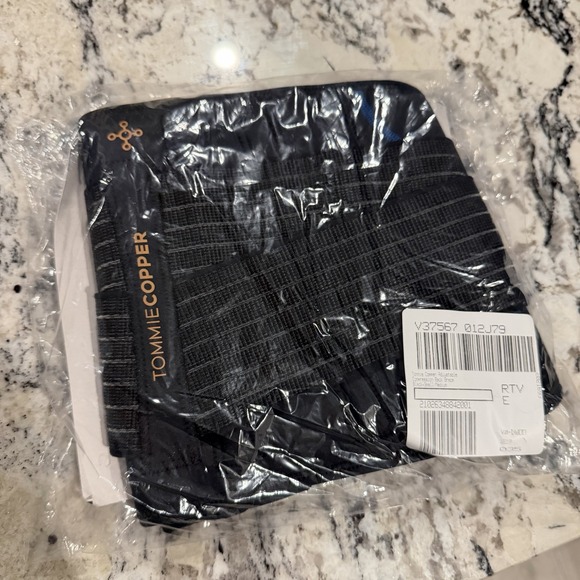 TOMMIE COPPER Black Blue Adjustable Compression S/M Back Brace Unisex 1821 NEW - Picture 4 of 11